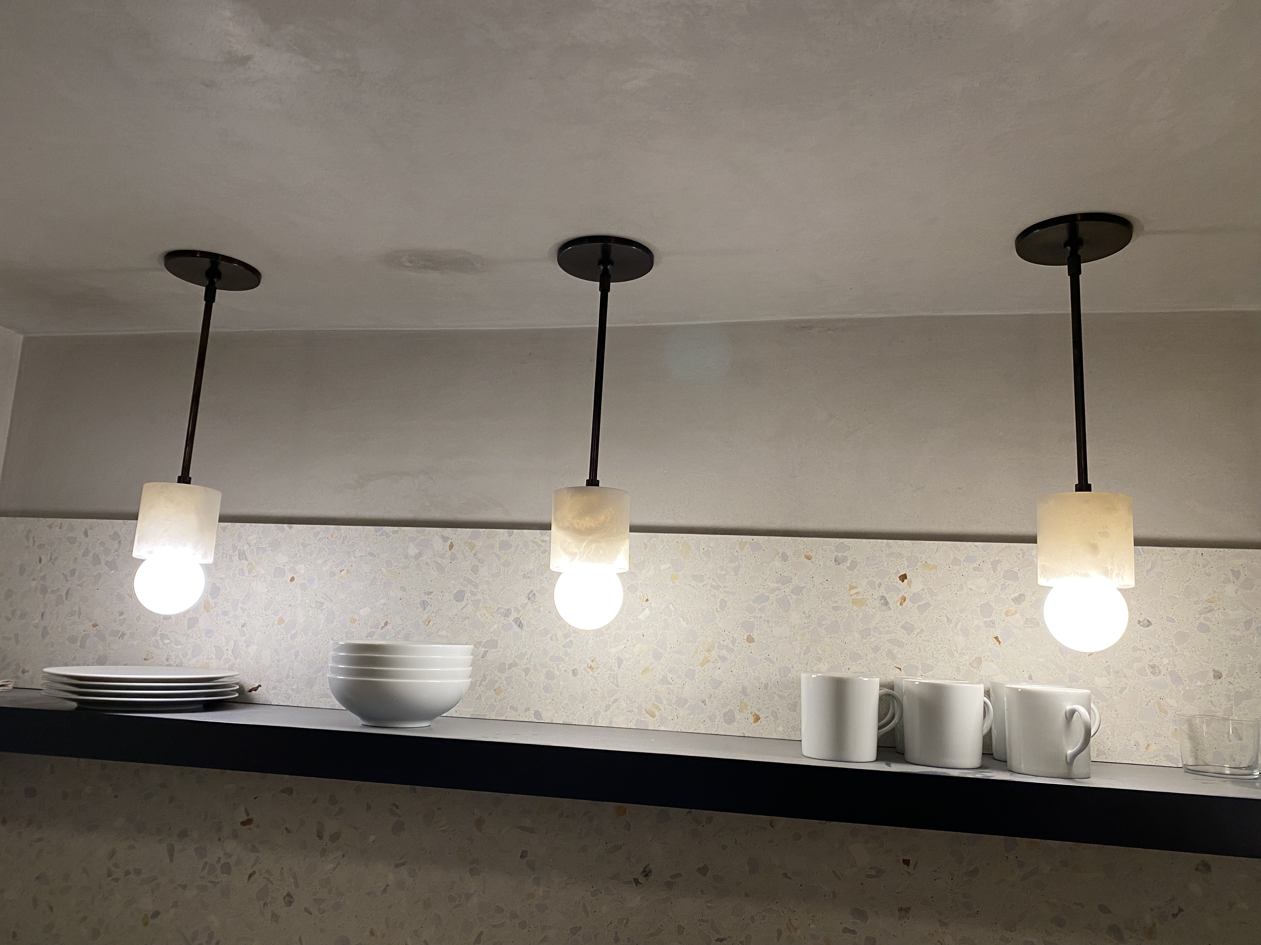 ALABASTER P01 par Allied Maker