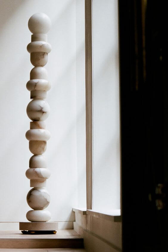 ALABASTER TOTEM 16 par Allied Maker