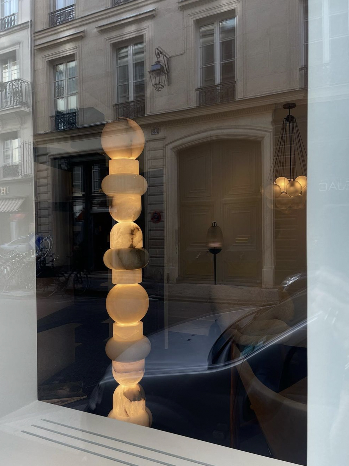 ALABASTER TOTEM 16 par Allied Maker