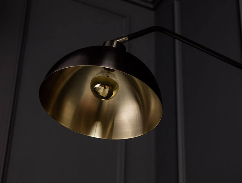 ARC WALL LAMP 33 par Allied Maker
