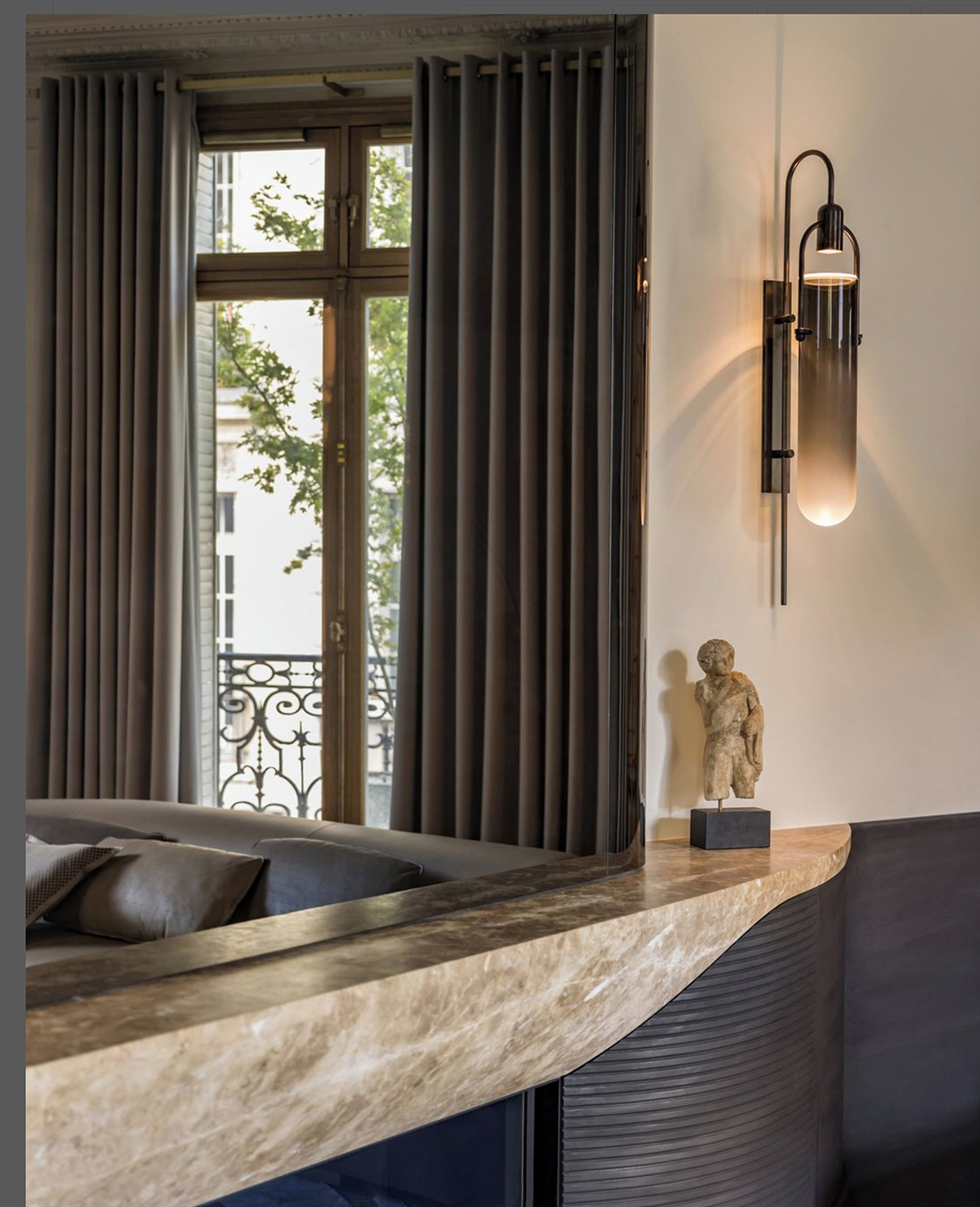 ARC WELL SCONCE 22 par Allied Maker