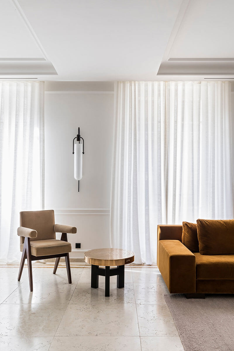 ARC WELL SCONCE 22 par Allied Maker