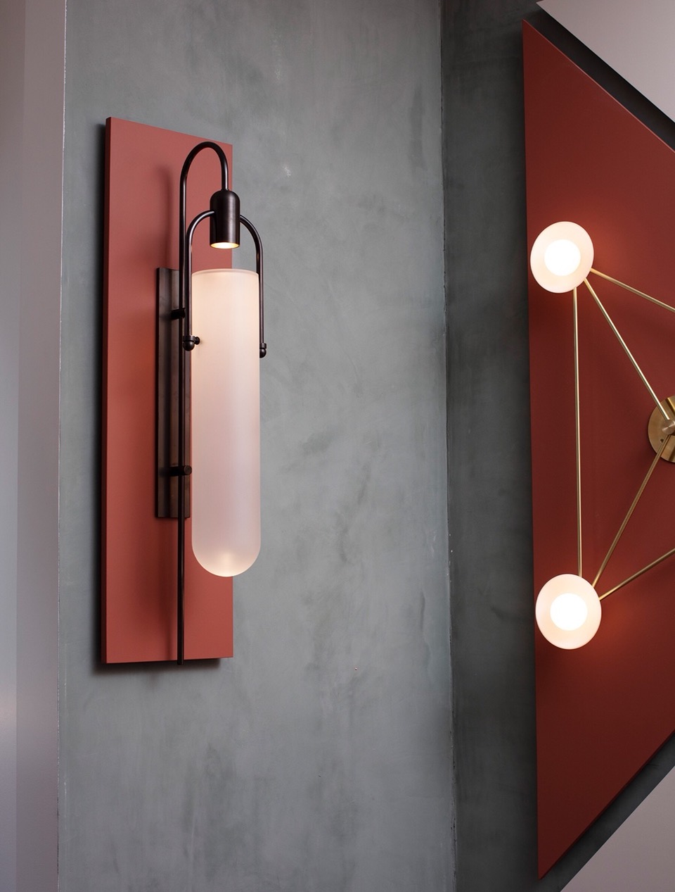 ARC WELL SCONCE 22 par Allied Maker