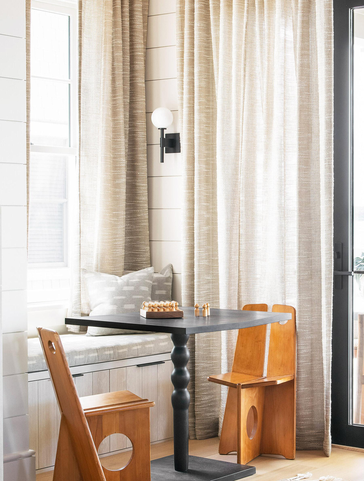 BASTION SCONCE par Allied Maker