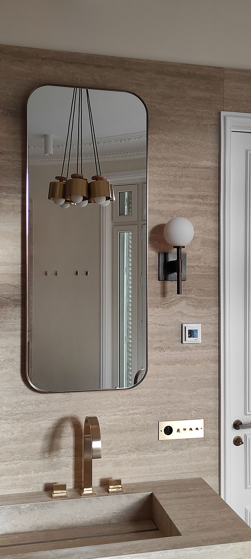 BASTION SCONCE par Allied Maker
