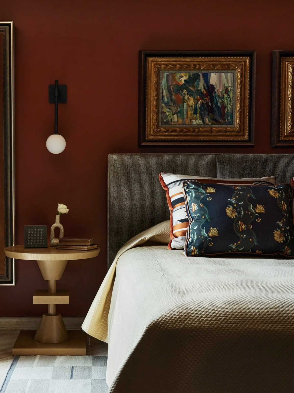 BASTION SCONCE LONG par Allied Maker