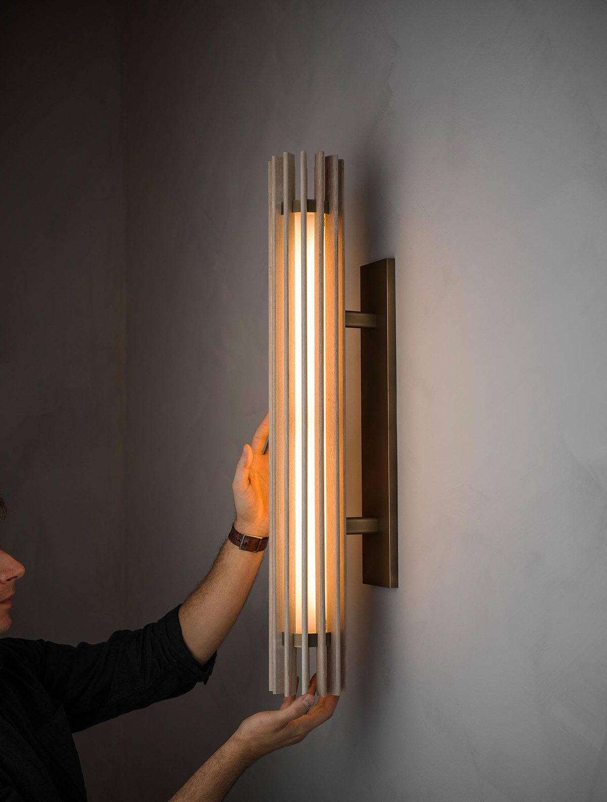 BEACON 30 SCONCE par Allied Maker