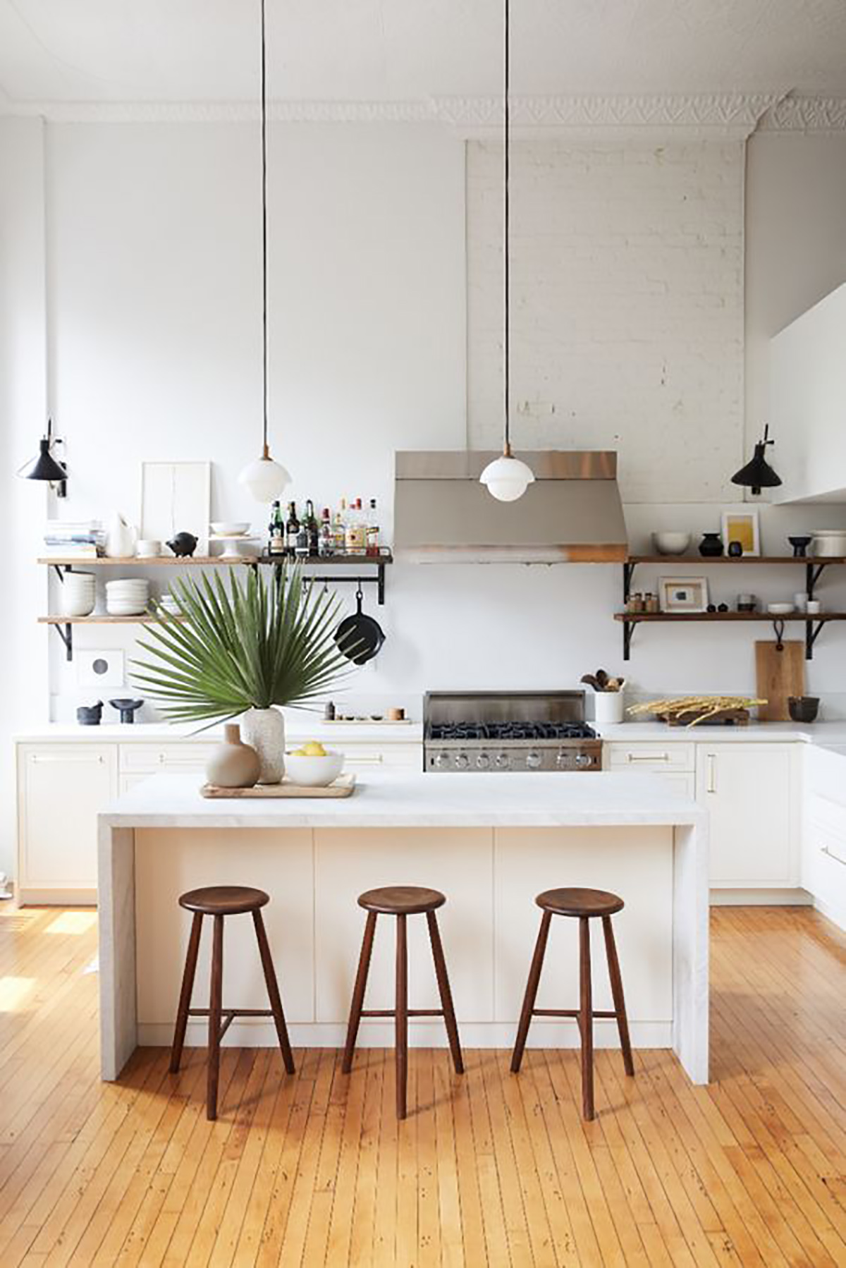 GLASS DOME PENDANT 08 par Allied Maker