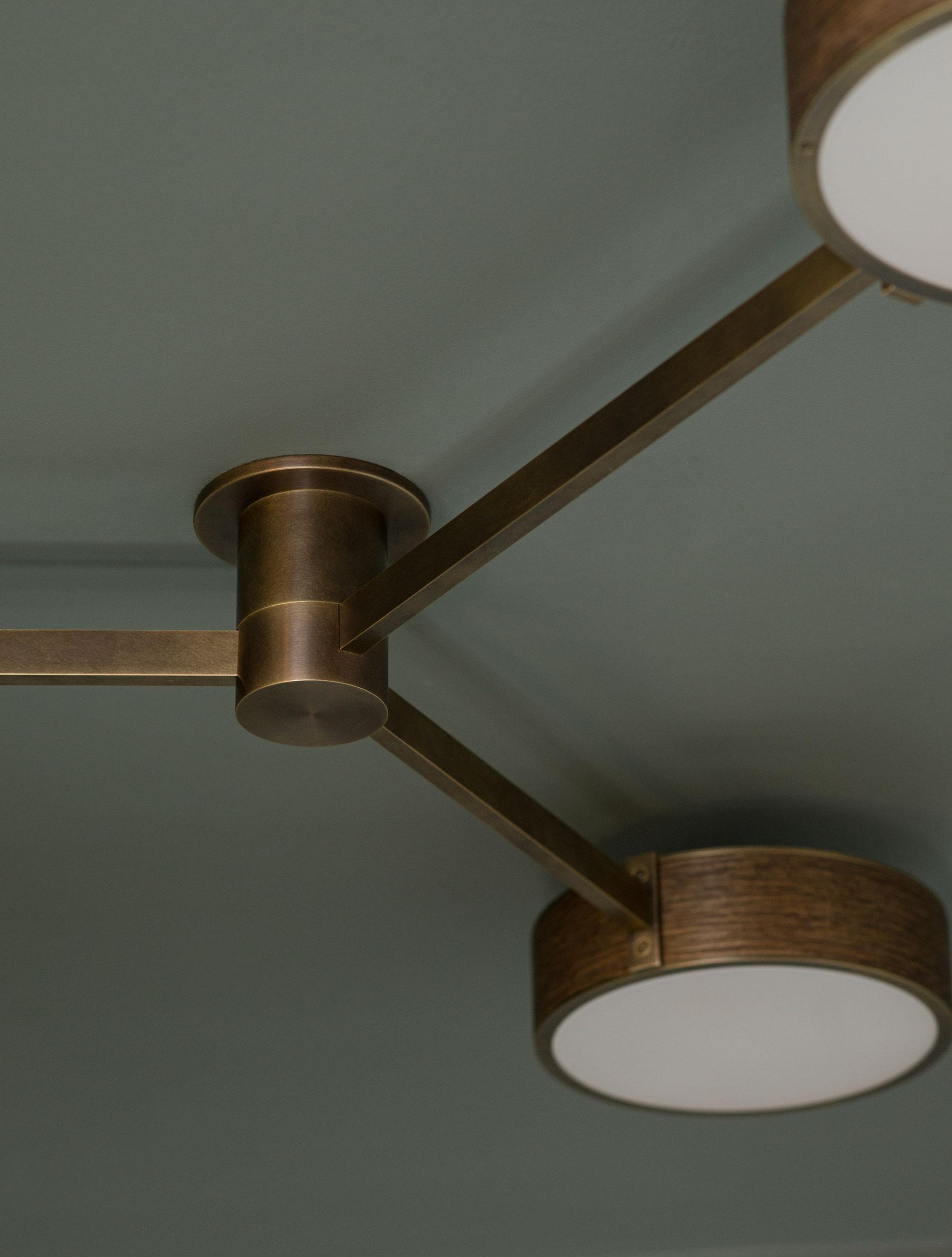 MONOSCOPE 3 FLUSH MOUNT par Allied Maker