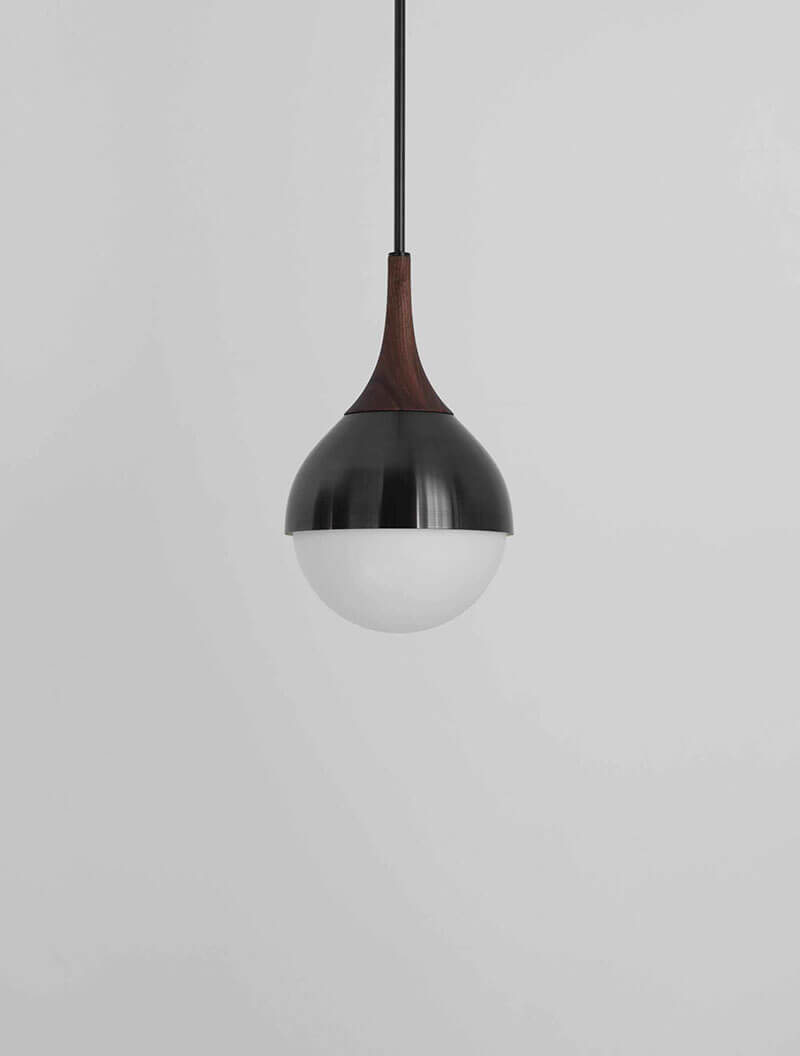 POISE PENDANT 11 par Allied Maker