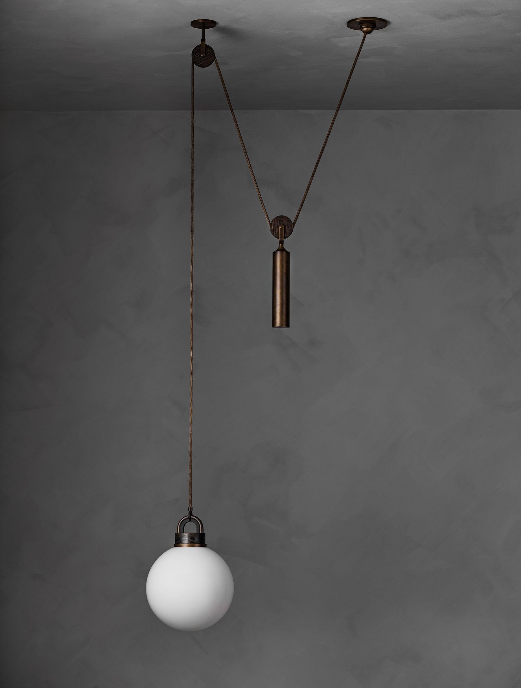 PULLEY PENDANT par Allied Maker