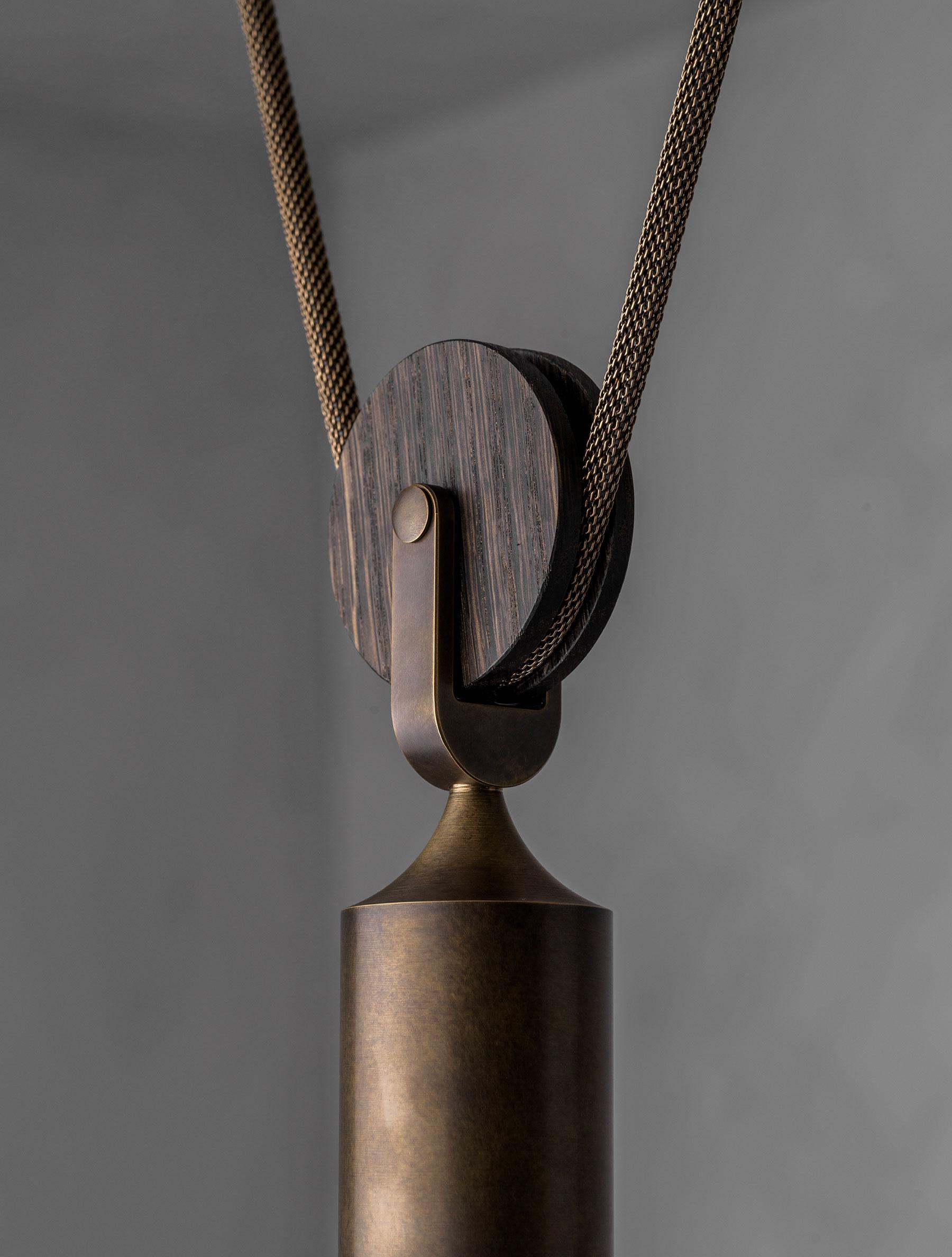 PULLEY PENDANT par Allied Maker