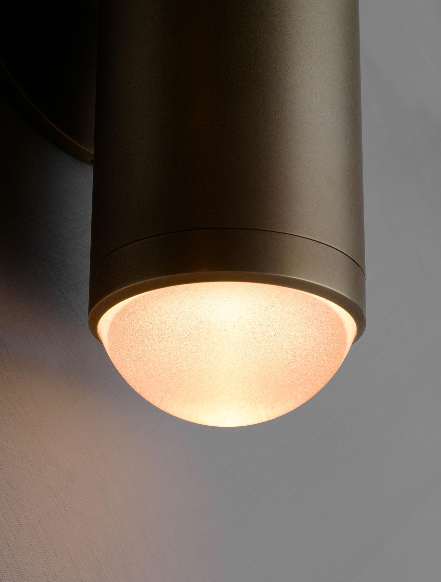SUMMIT SCONCE par Allied Maker