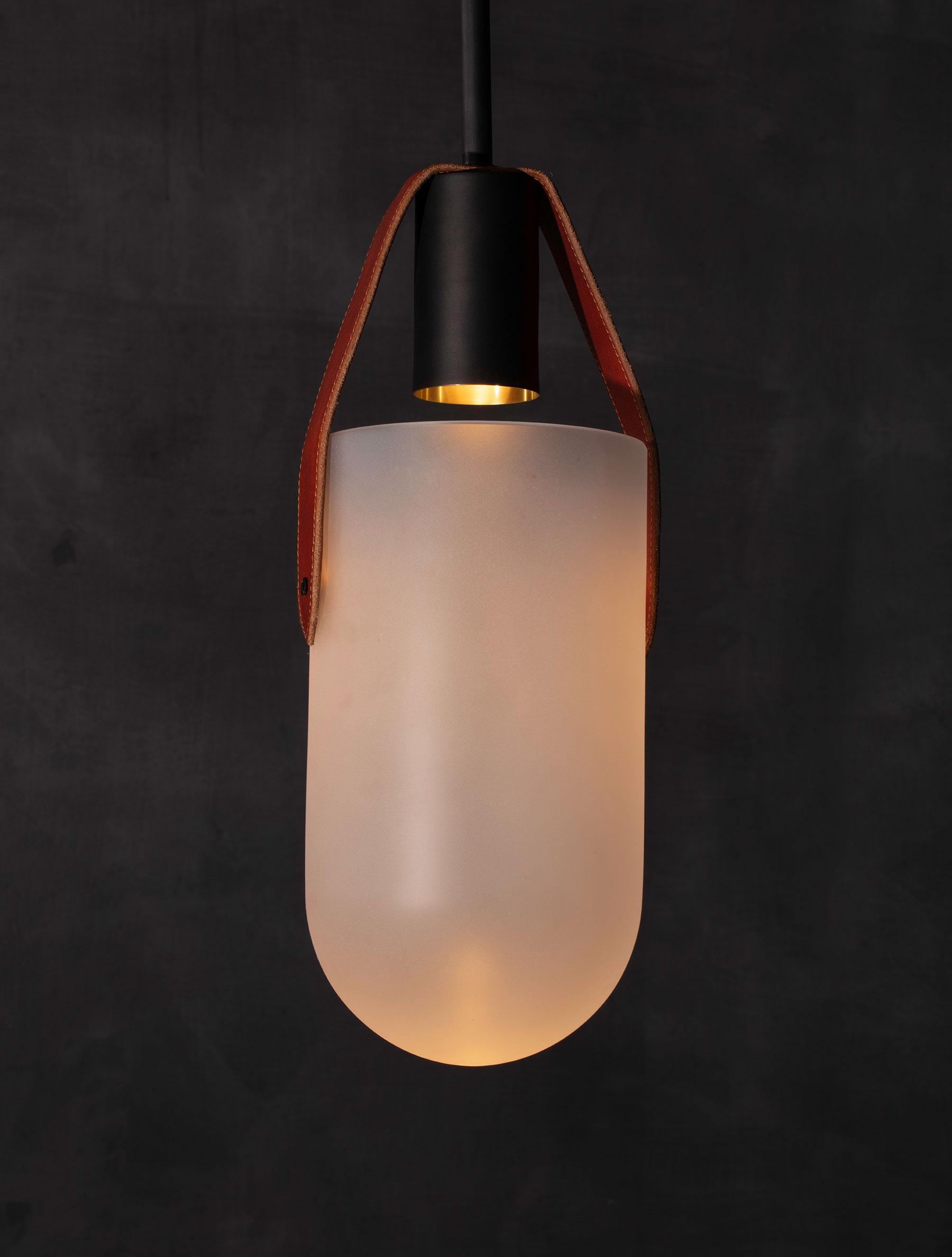 WELL PENDANT MINI par Allied Maker