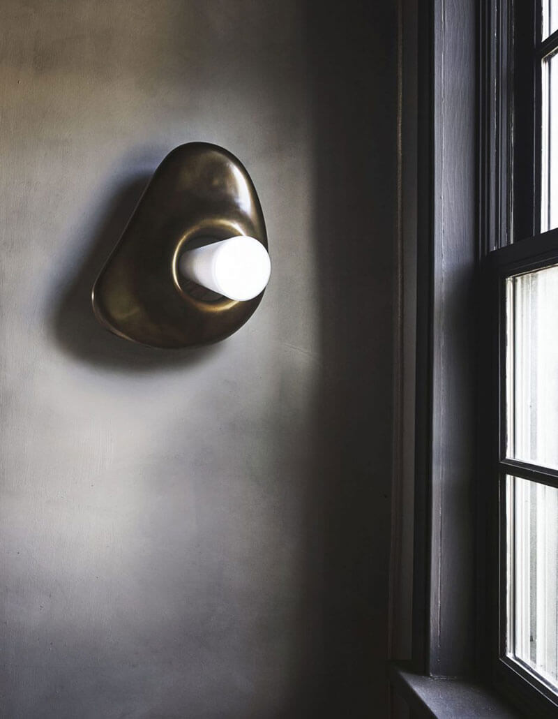 BODY SCONCE par Anna Karlin