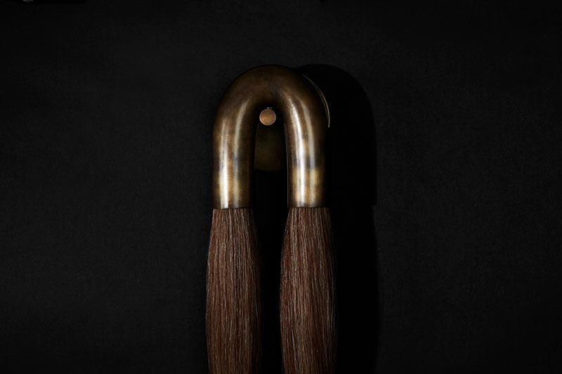 HORSEHAIR SCONCE par Apparatus