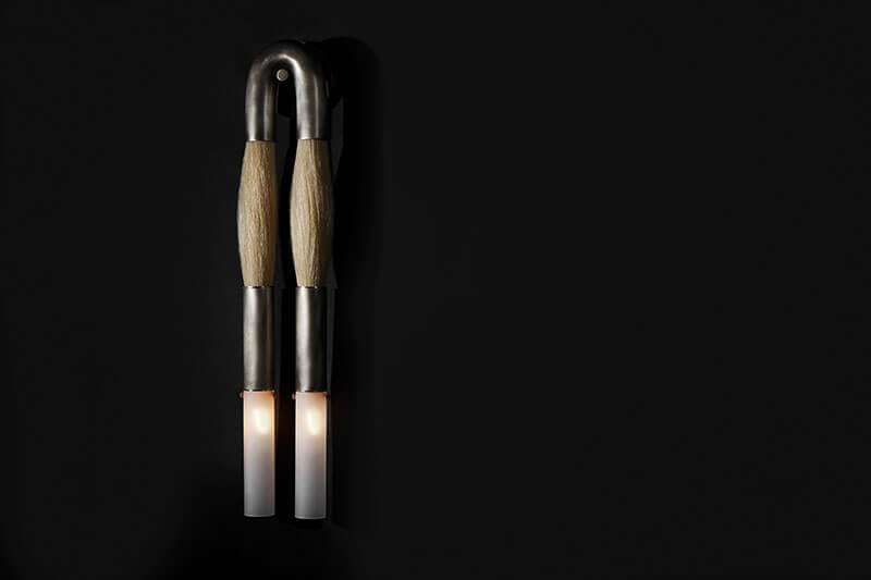 HORSEHAIR SCONCE par Apparatus