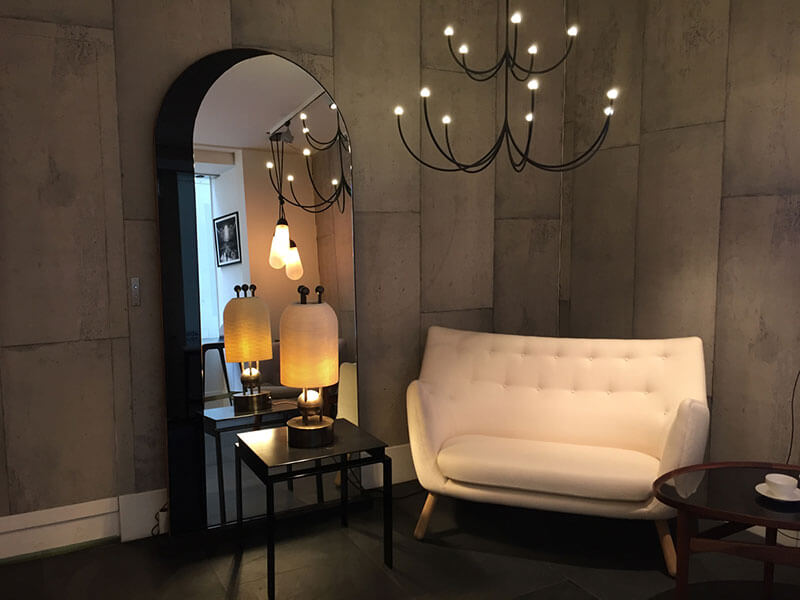 LANTERN TABLE LAMP par Apparatus