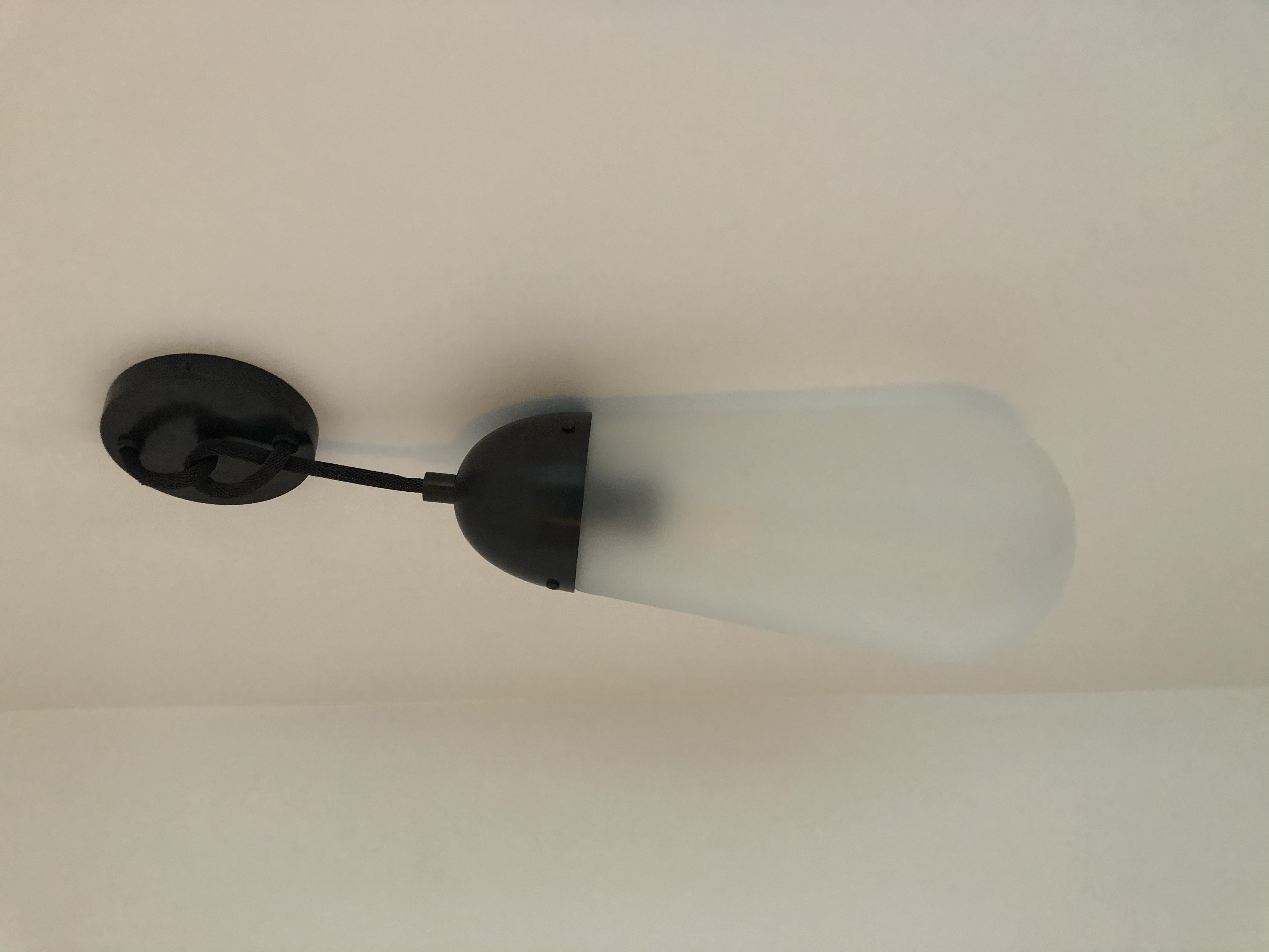 LARIAT SCONCE LARGE par Apparatus