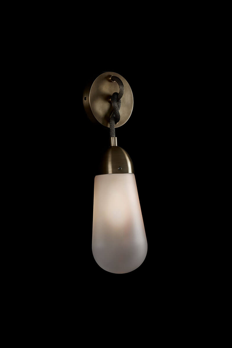 LARIAT SCONCE SMALL par Apparatus