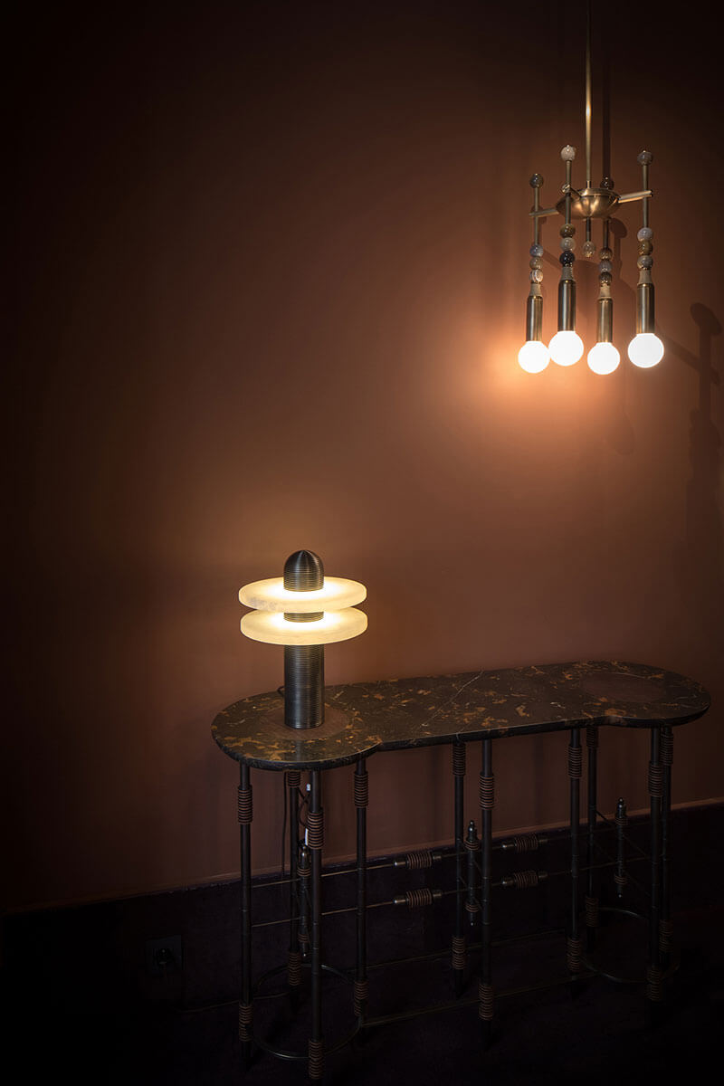 MEDIAN TABLE LAMP par Apparatus
