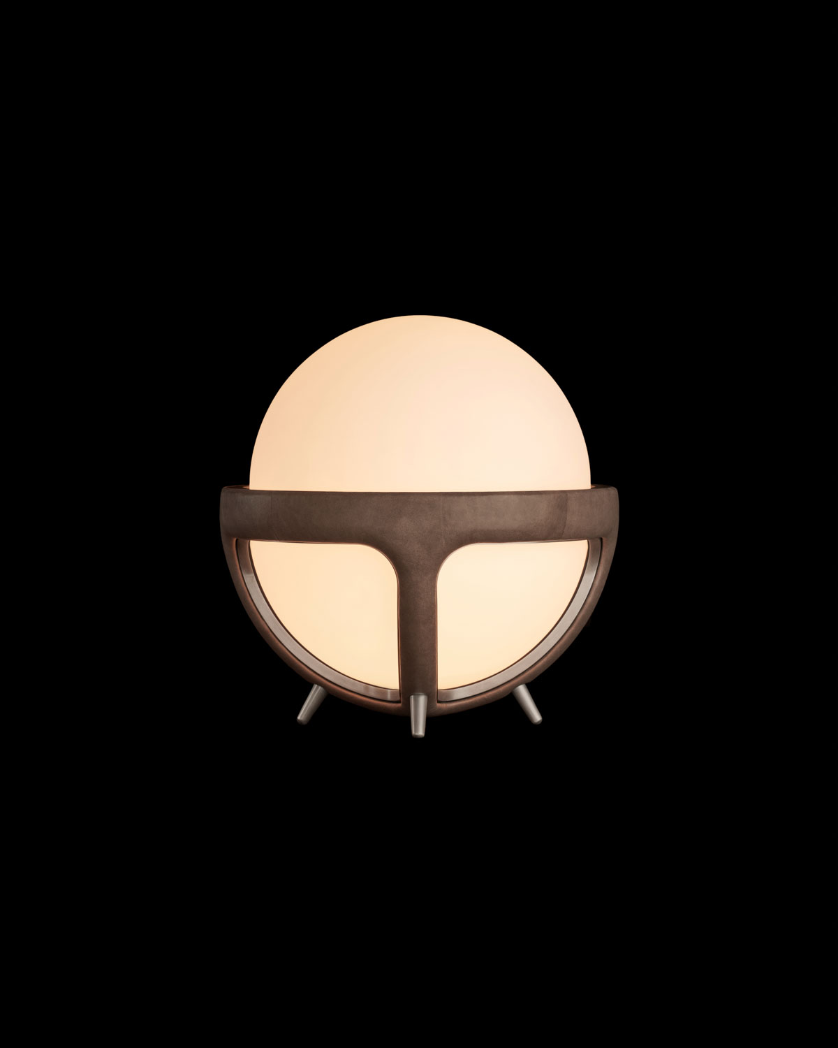 REPRISE TABLE LAMP par Apparatus