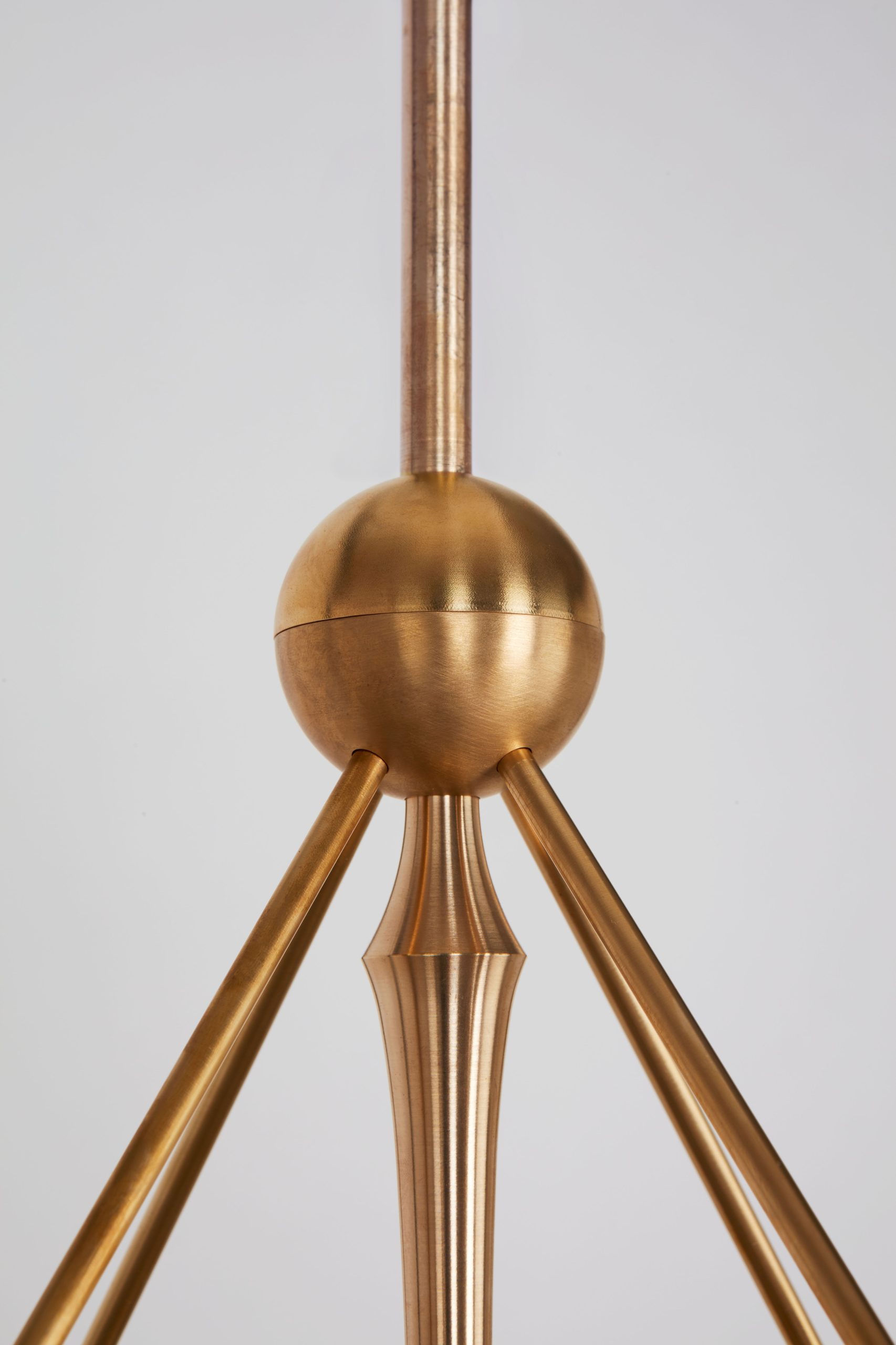 RUE SALA FOUR ARM PENDANT par Roll & Hill