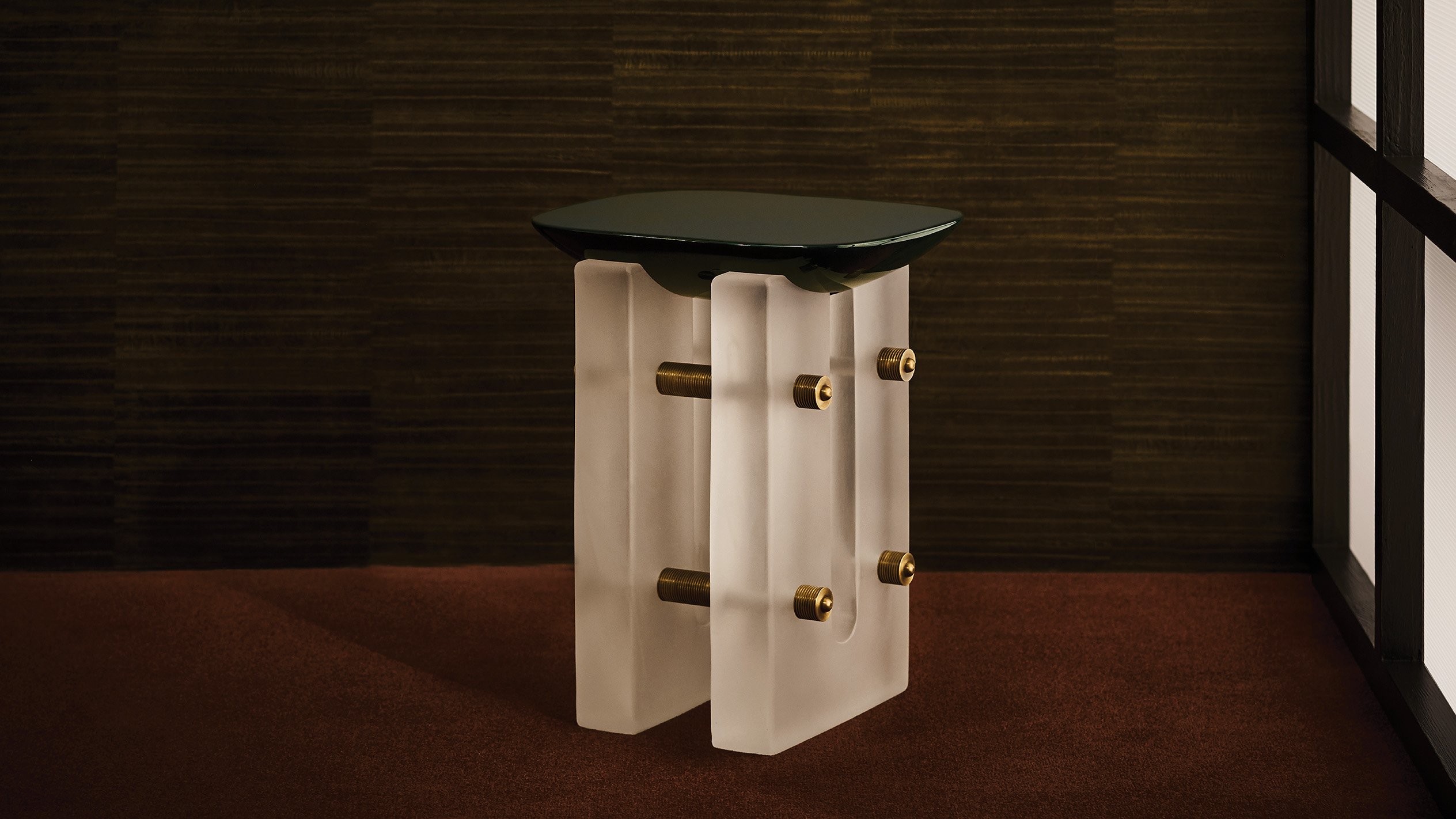 SEGMENT : COCKTAIL TABLE par Apparatus