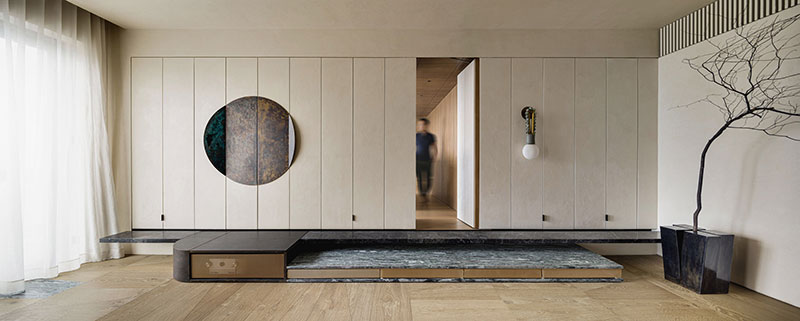 TALISMAN LOOP SCONCE par Apparatus