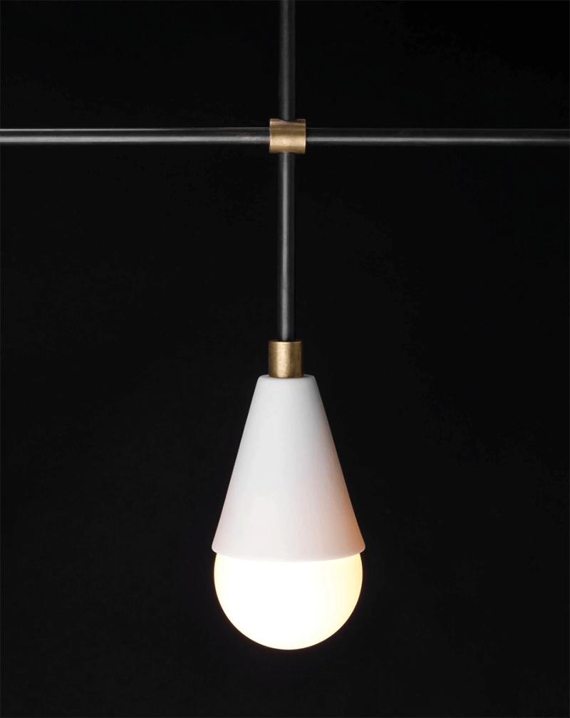 TRIAD 12 LINEAR PENDANT par Apparatus