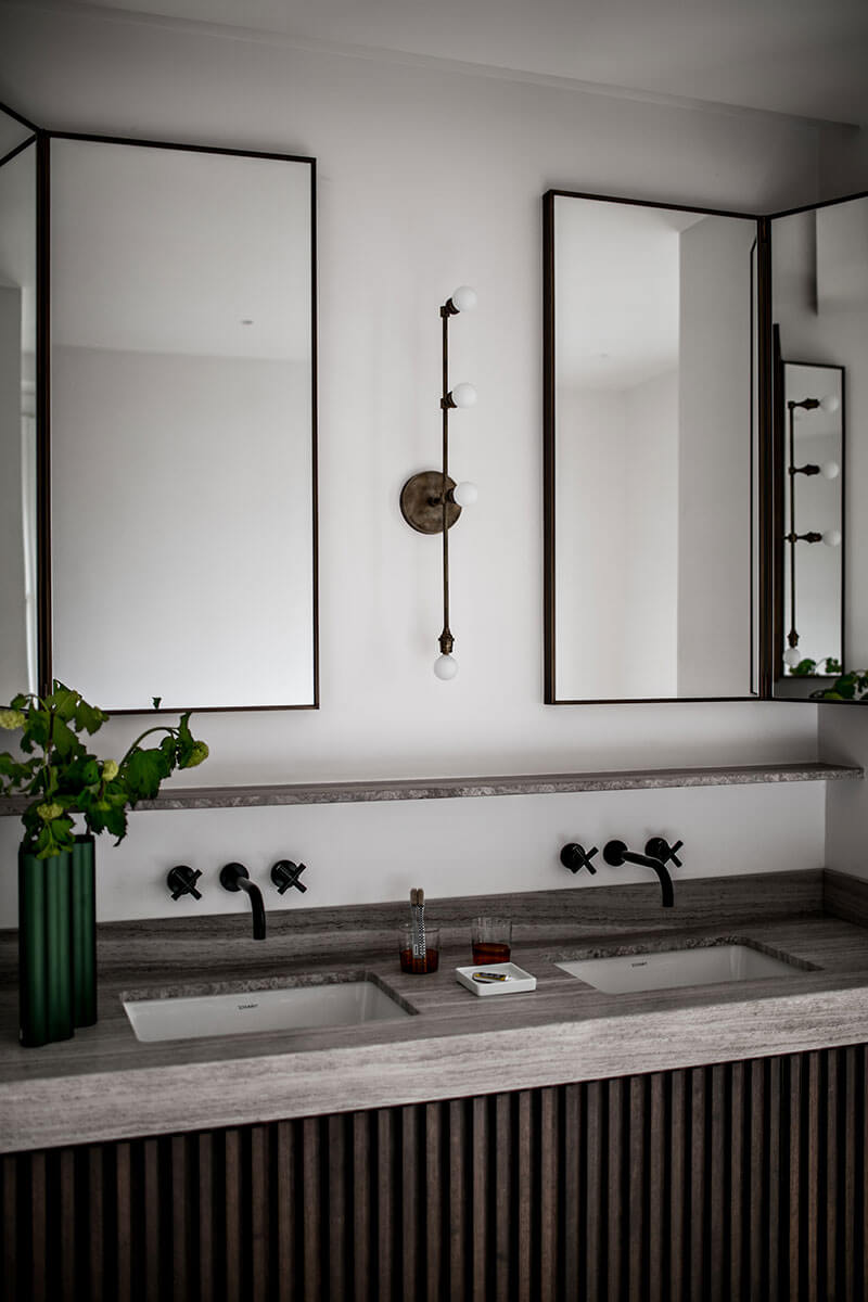 VANITY SCONCE par Apparatus