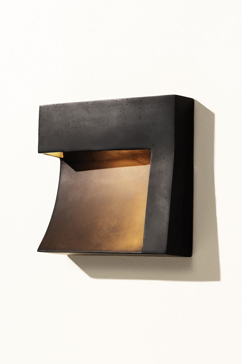 ANGLE SCONCE par Atelier de Troupe