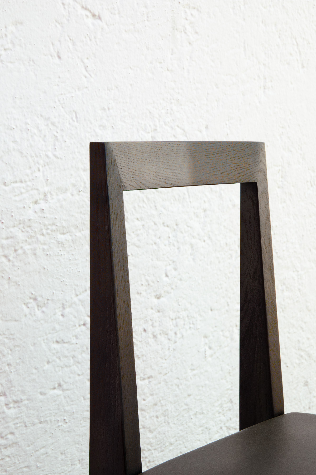CASA DINING CHAIR par Atelier de Troupe