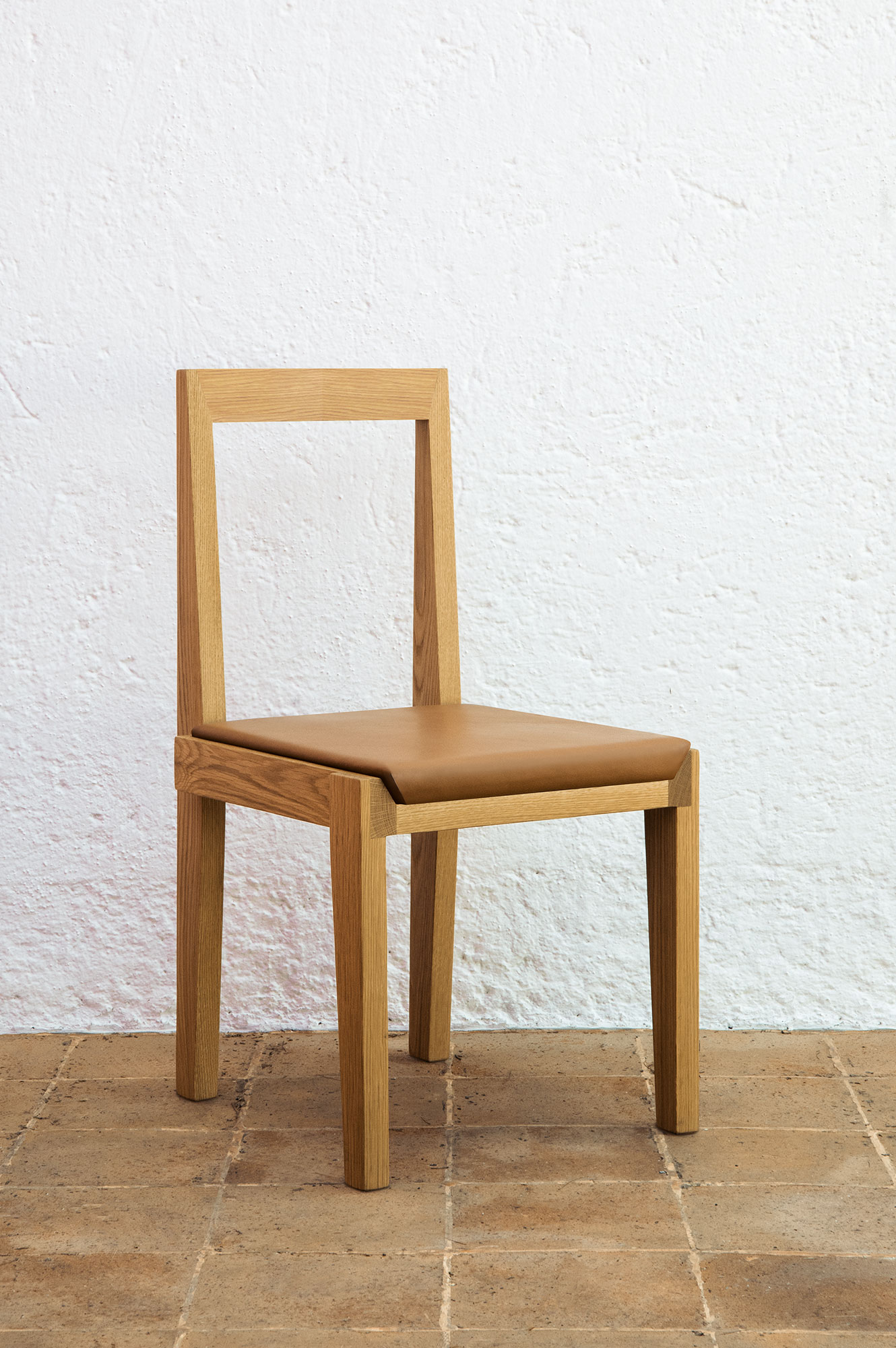 CASA DINING CHAIR par Atelier de Troupe