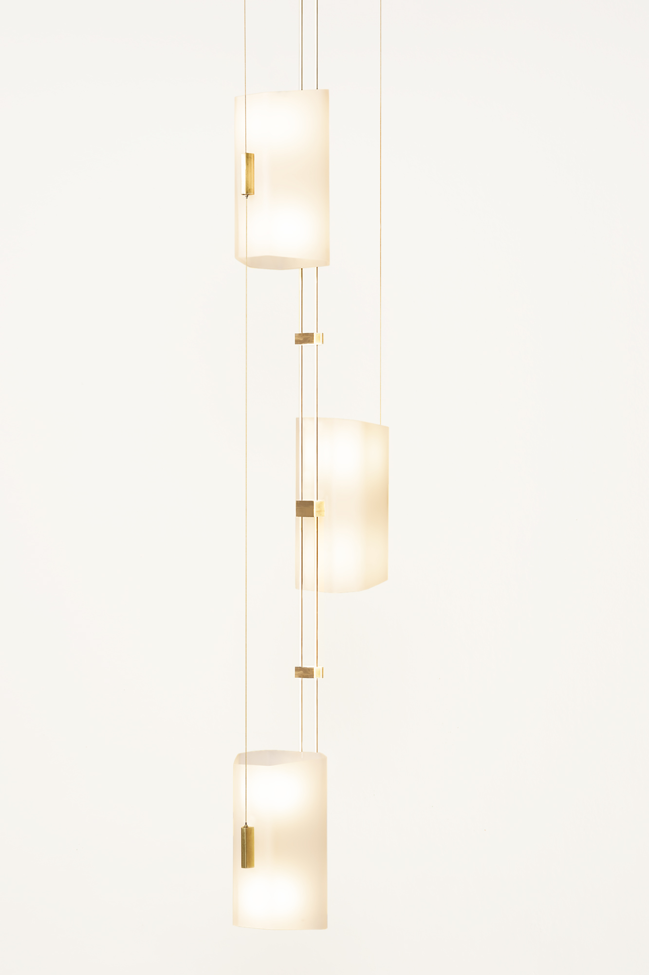 CLOCHE TRIPLE PENDANTS par Atelier de Troupe
