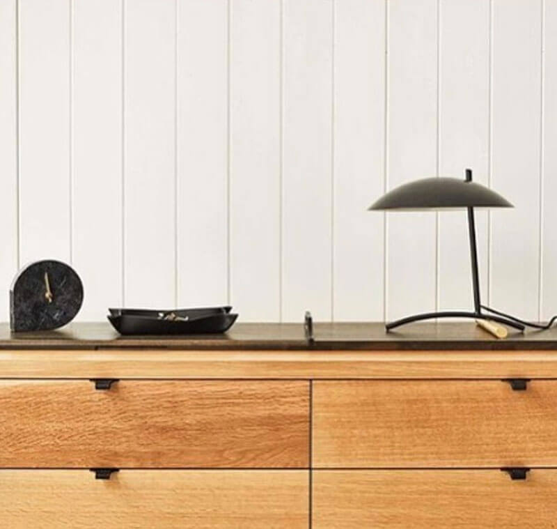 DE TABLE LAMP par Atelier de Troupe