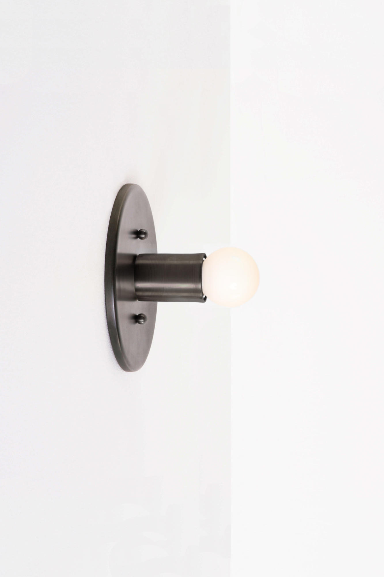 LOUIS FLUSH MOUNT par Atelier de Troupe