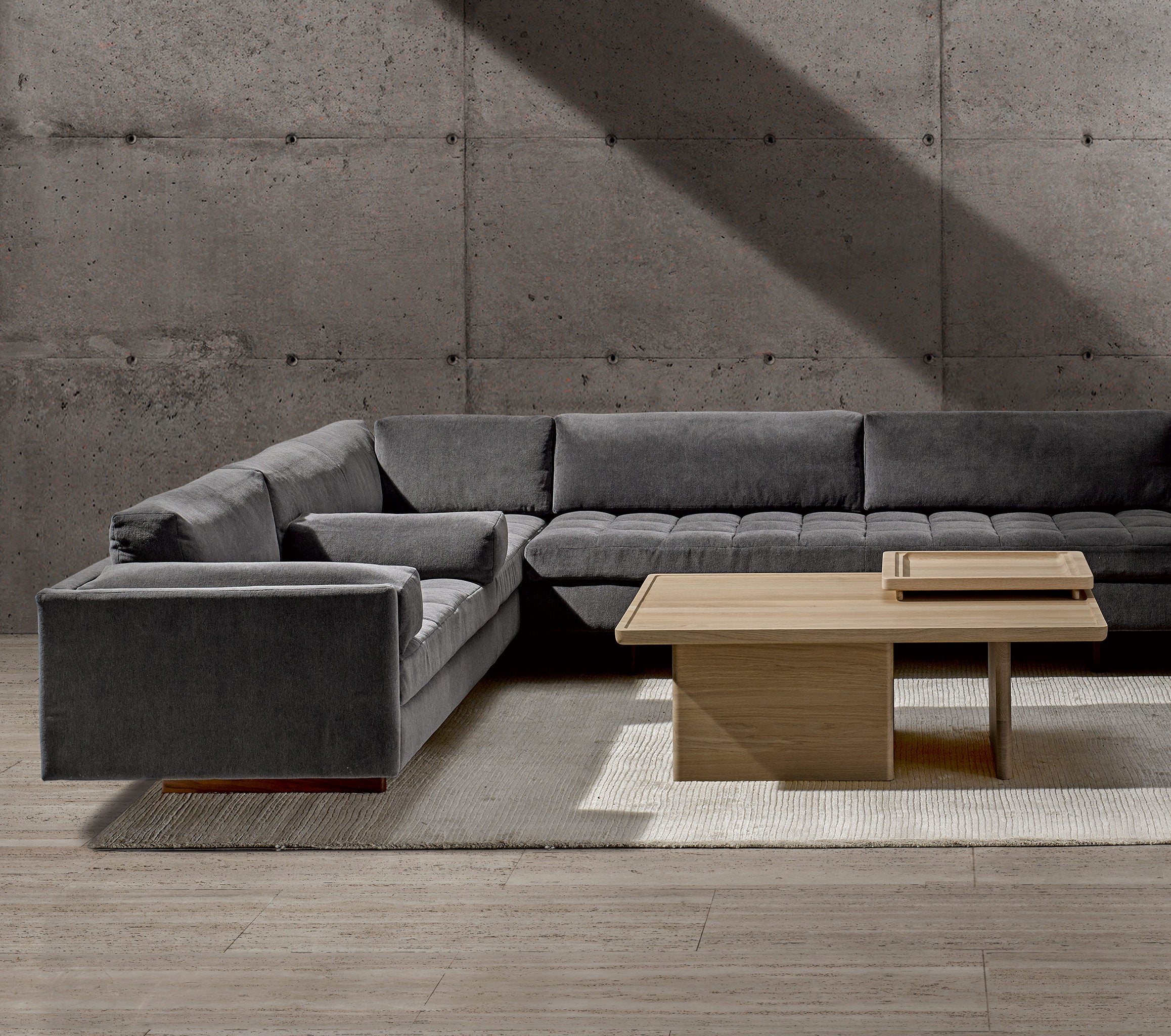 ASYMMETRIC TABLE par BassamFellows