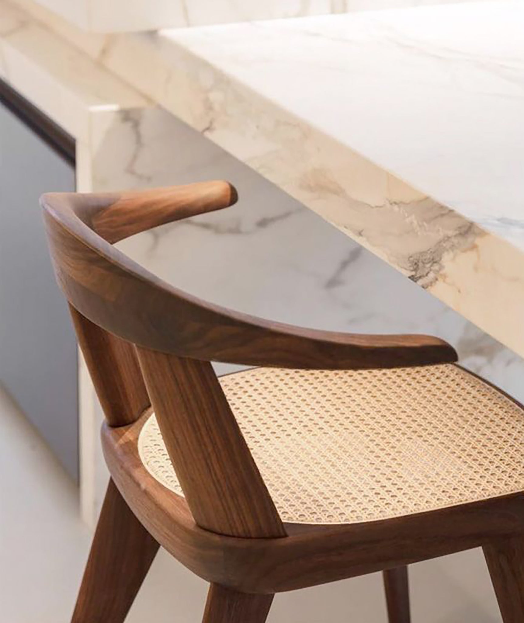 BRUTUS CHAIR par BassamFellows