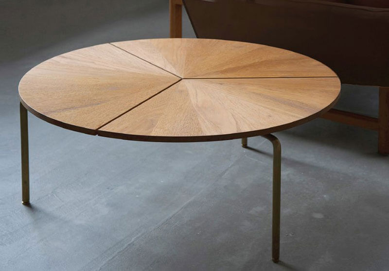 CIRCULAR COFFEE TABLE par BassamFellows