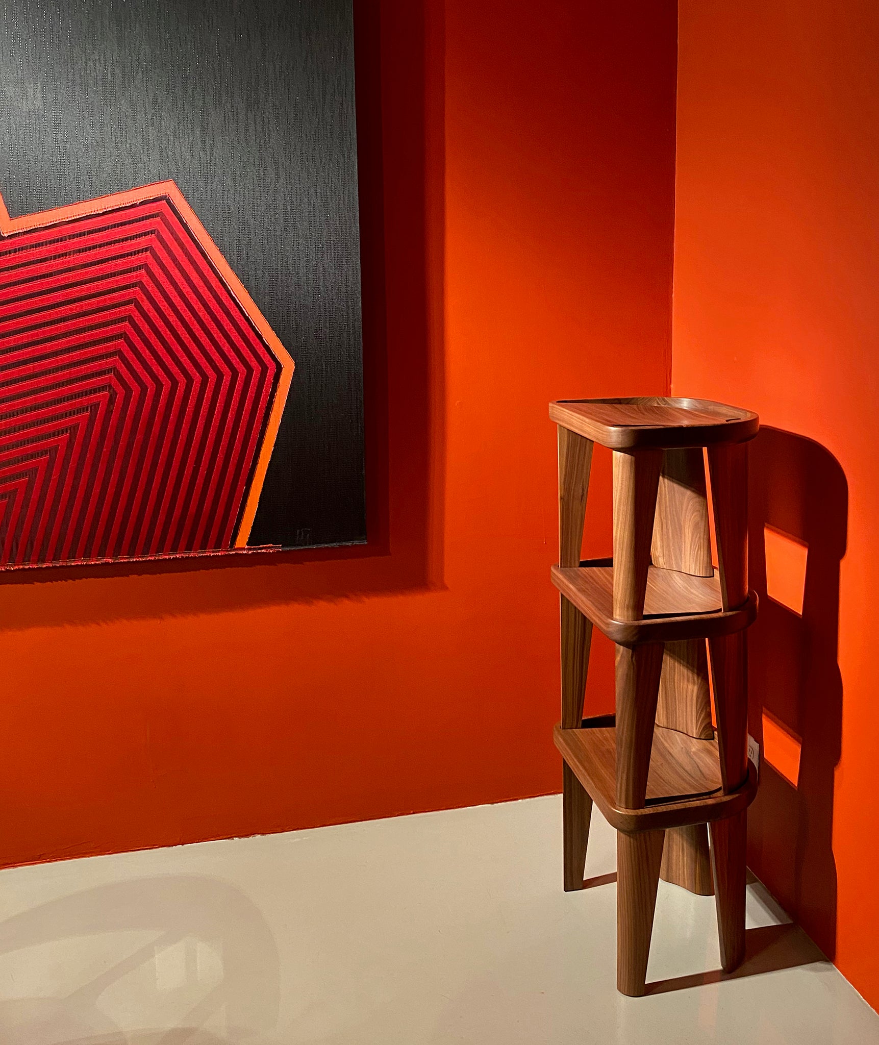 CLUSTER STOOLS par BassamFellows
