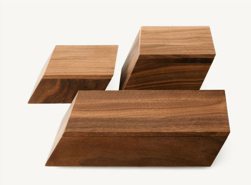 DESK ACCESSORIES par BassamFellows