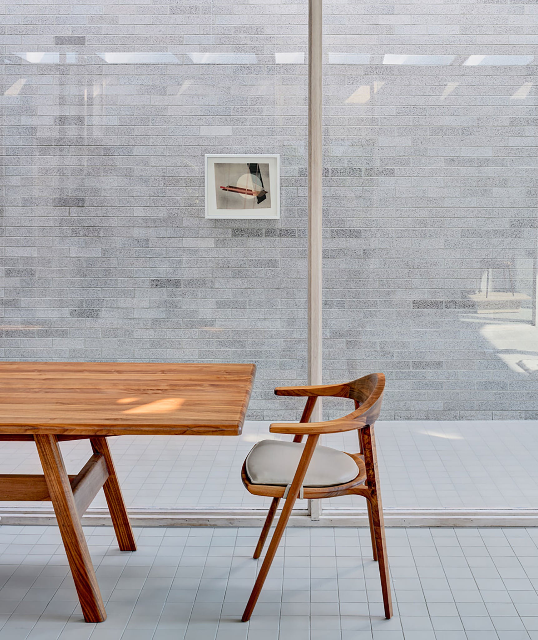 KANT TABLE par BassamFellows