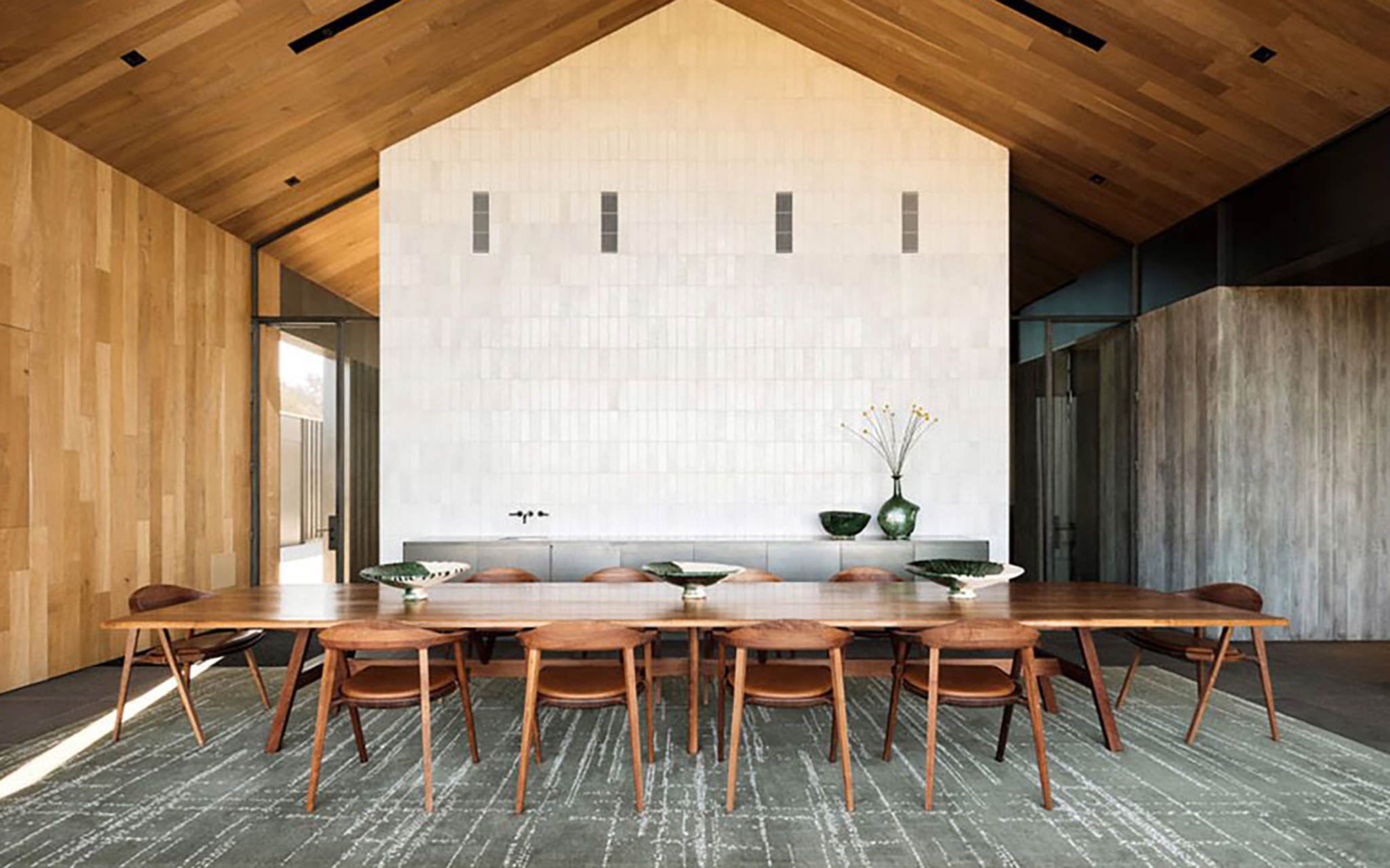 KANT TABLE par BassamFellows
