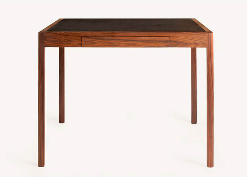 LEATHER DESK par BassamFellows