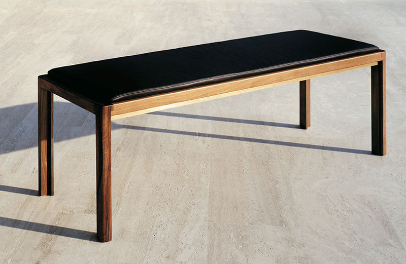 MUSEUM BENCH par BassamFellows