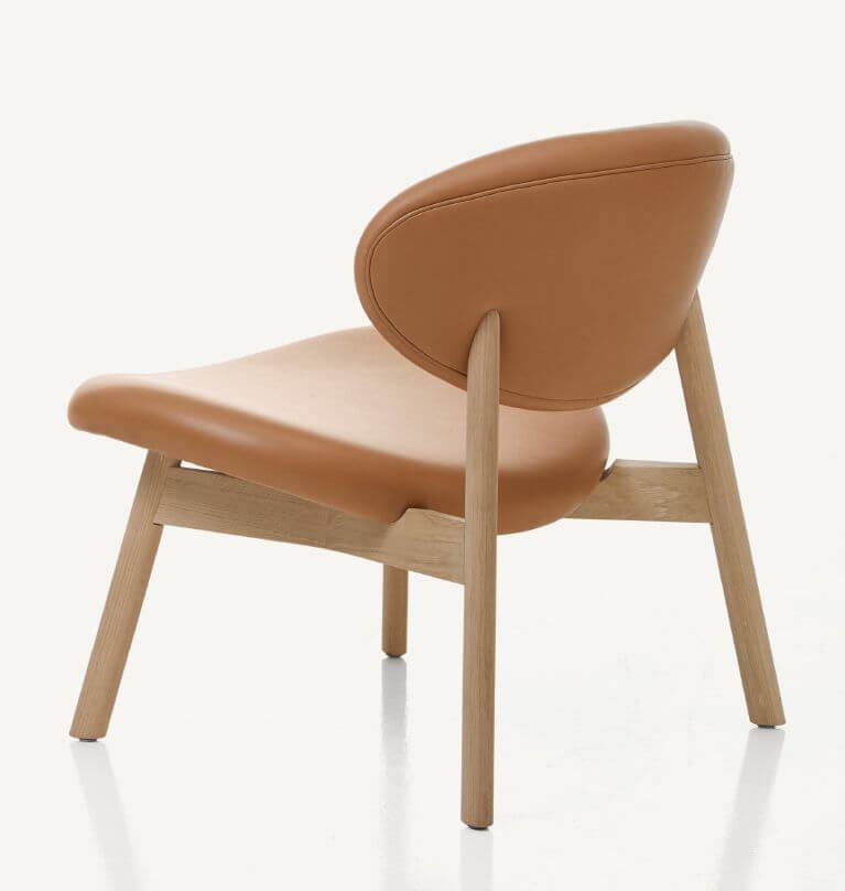 OVOID LOUNGE CHAIR par BassamFellows