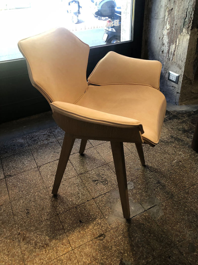 PETAL ARMCHAIR par BassamFellows