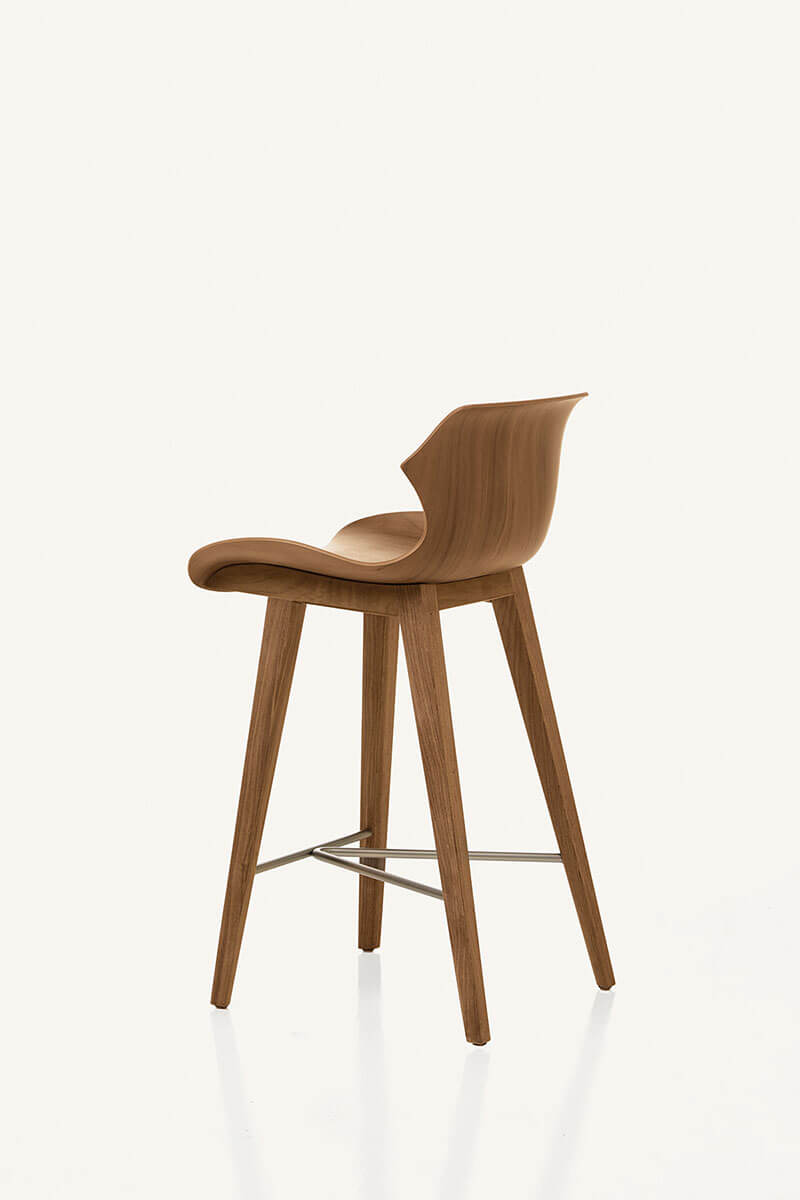 PETAL STOOLS par BassamFellows
