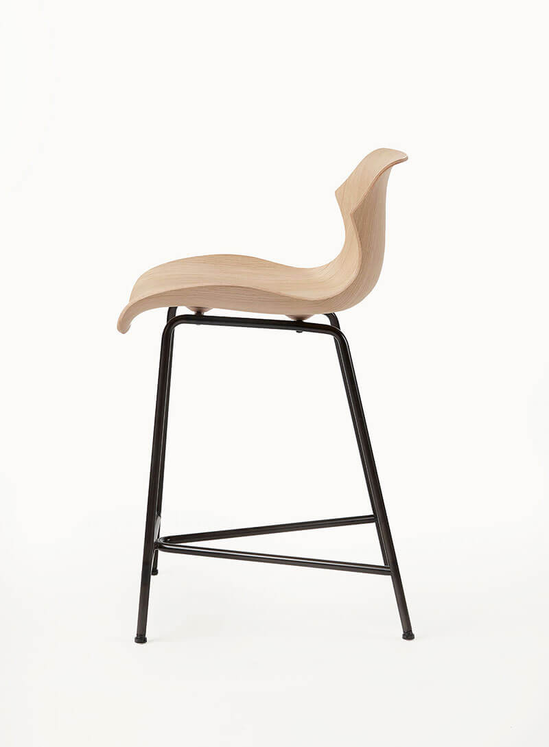 PETAL STOOLS par BassamFellows